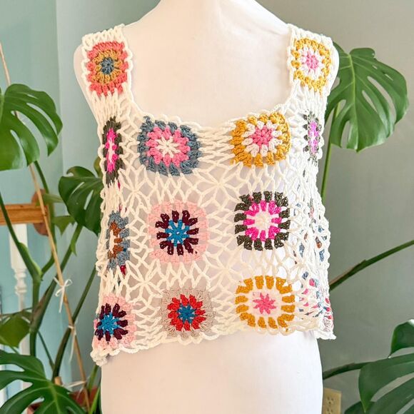 Tops - Crochet multicolored top with a square neckline XL XXL